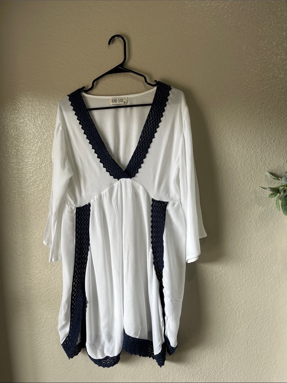BOHO SOUL White Tunic Cover up  Dress Navy Crochet Trim Sz M Summer Chic